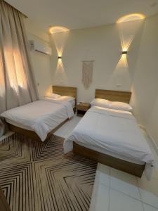 2br luxurious apartment New cairo