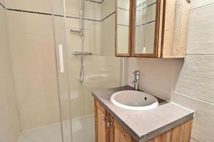 Résidence Grand Bois A - CONFORTABLE 2 PIECES + CABINE, SKIS AUX PIEDS ET PROCHE DES COMMERCES MAE-2014