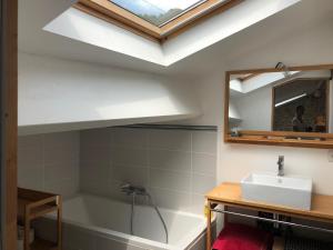 Corps de ferme à 10 minutes de Lyon