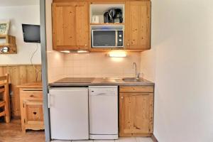 Résidence Grand Bois B - CONFORTABLE 2 PIECES, SKIS AUX PIEDS ET PROCHE DES COMMERCES MAE-3354