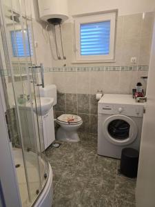 Apartment on the beach - Nemira, Omiš