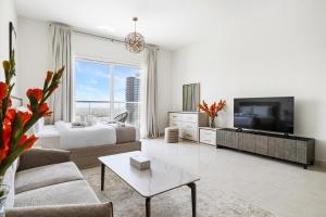 Unlock Metropolis Business Bay