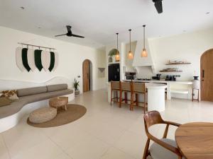 Large Private 2BR Villa with Playground and Jacuzzi near Pererenan