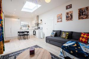 Hogwarts House, Self Check in, Sleeps 4