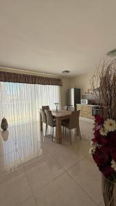 Seabreeze Marsaxlokk Apartment - 3-star hotels in Marsaxlokk