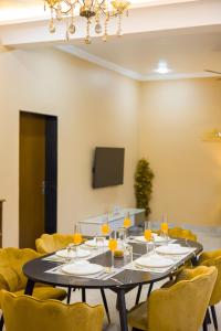 The Bliss Hushwood 2-BHK Villa With Private Pool, Lush Garden & Poolside Gazebo Pet-friendly