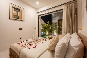 Petite 2bd Villa with Rooftop 4mins to Cemagi Beach