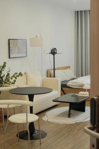 October Hau - Homestay Vinhomes Ocean Park 1