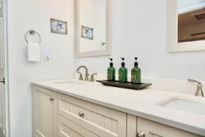 5BR House - Pool - Hot Tub - 8 Min to Hannah Park