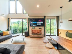 Rakuten STAY VILLA Hakone Sengokuhara South Wing 101 BBQ Terrace capacity of 10 persons