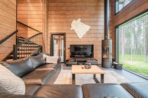 Villa Tieva B Ski-in Ski-out by Aavalevi