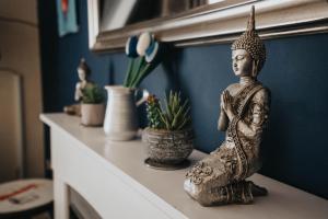 2 Bedroom Home with Garden and Free Parking