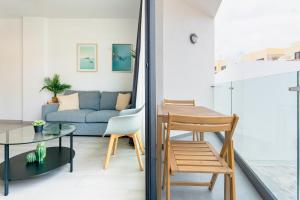 Salty Loft en el Centro de Corralejo, terraza privada, cocina completa y WIFI