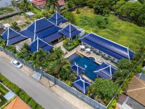 Luxurious 8bedroom villa in Bangtao Large private pool Group vacation villa Free maid and private kitchen service Extended