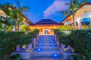 Luxurious 8bedroom villa in Bangtao Large private pool Group vacation villa Free maid and private kitchen service Extended