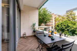 Murillo Brand New Apartment with Private Balcony