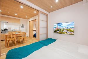 Okamoto Akihabara guest house elevator , wash machine, private bathroom