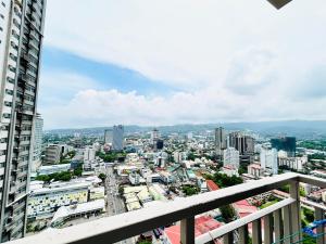 Cebu Horizons 101 by P&J