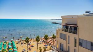 The Grand Seafront Duplex by PS