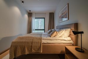 Levillas Levin Cranberry C26