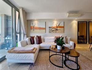 Luxurious, Canal Apt w Pool+WIFI, V&A on Doorstep