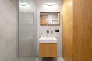 Petrovdom Apartments 12-95 in RC Kvartet,16Г Vasyl Lypkivskyi Street