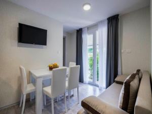 Mobile Home in Banjole near Beach Centinera