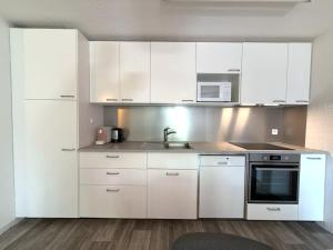 Royal 32, Untere Maressenstrasse 12