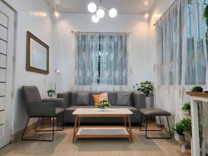 The White Coast - Tagaytay - Ubytování bez kategorie ve městě Tagaytay