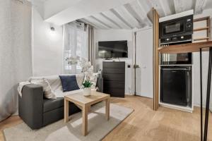 Studio Herold - Place de Victoires by BYour Home