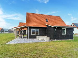 Holiday Home in Scherpenisse near Nature Reserve