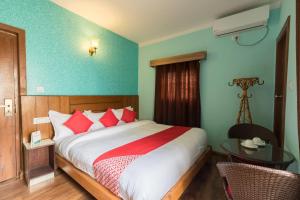OYO 611 Hotel Everest Regency