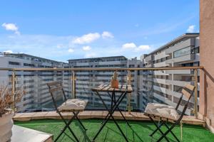 SkyLawn Retreat Free Parking