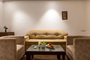 Arch Plaza - Near Yashobhoomi Convention Centre Dwarka