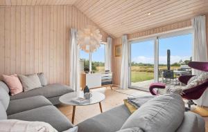 Beautiful Home In Frederikshavn With Wifi