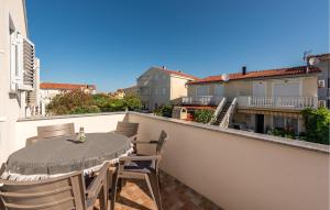 Stunning Apartment In Vrsi Mulo With Wifi 