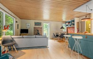 3 Bedroom Awesome Home In Aabenraa