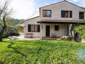 Charming Flat with Pool