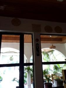 African Treasure Gardens And surf Resort