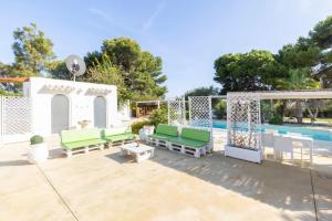 Luxury Villa Sea Front With Pool img22