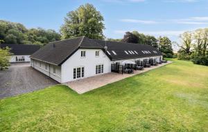 Nice Apartment In Nimtofte With Wifi