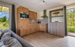 Pet-Friendly Home In Kamperland With Wifi