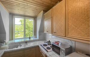 Five Bedroom Beautiful Home In Byxelkrok