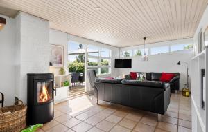 Three Bedroom Amazing Home In Sydals