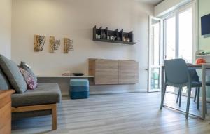 Amazing Apartment In Arona With Wifi