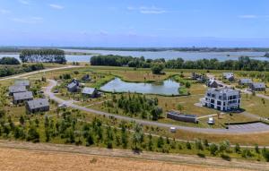 Four Bedroom Stunning Home In Kamperland