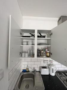 Entire Cosy Flat in Central London
