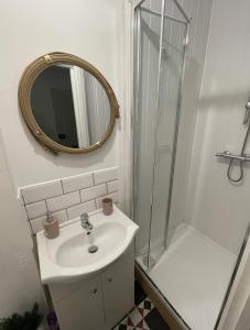 Entire Cosy Flat in Central London