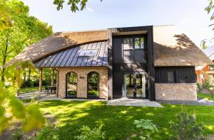 Boerderij Villa met Binnenzwembad & Wellness - 12 personen - Resort Valley