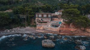 Art residence villa